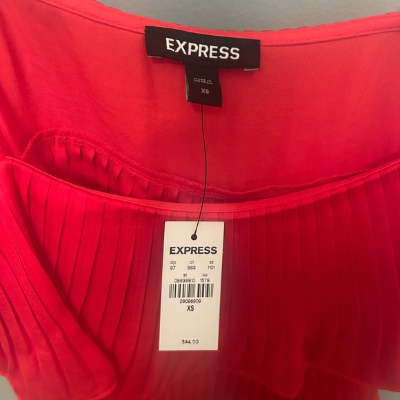 Express Red Flutter Top - Picture 4 of 4